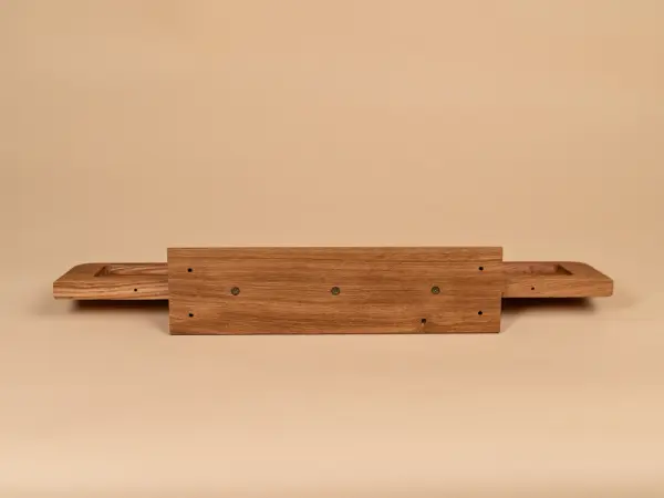 Полка с валиком для ног в бане Woodson, дуб