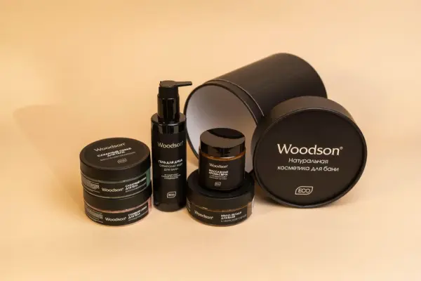 Набор косметики Woodson для женщин (5 предметов)