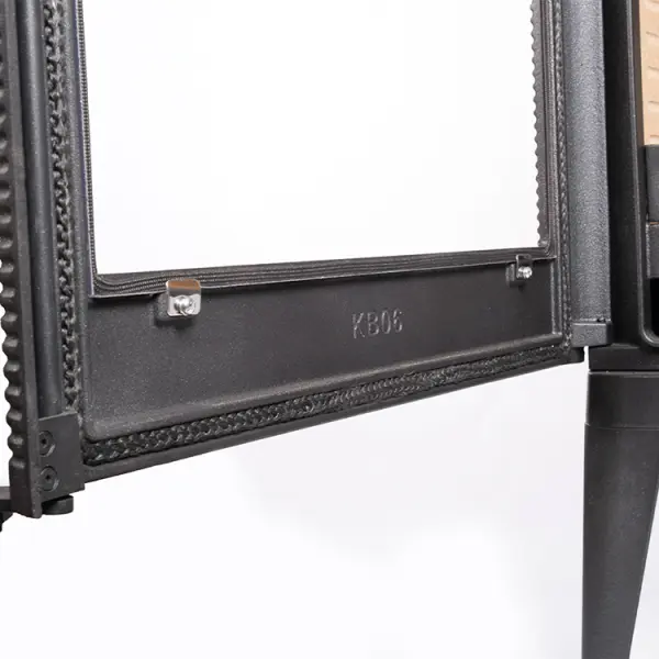 Фото Печь чугунная SOLO в магазине Woodson Фото Печь чугунная SOLO в магазине Woodson